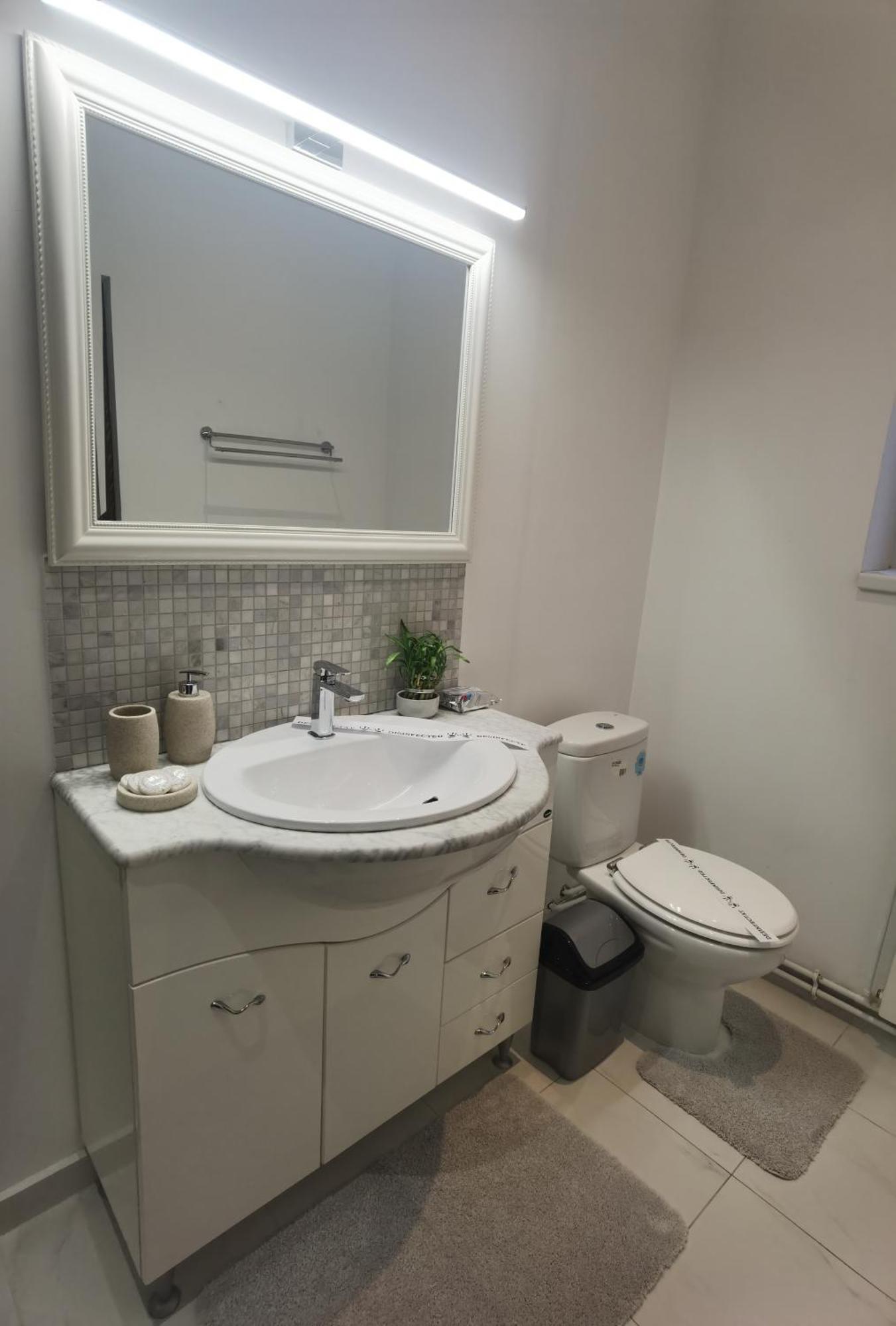 Appartamento White House Parc Carol Bucarest Esterno foto